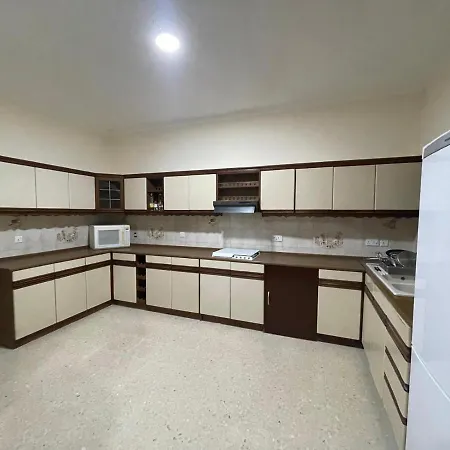 Private St Julians Hostel